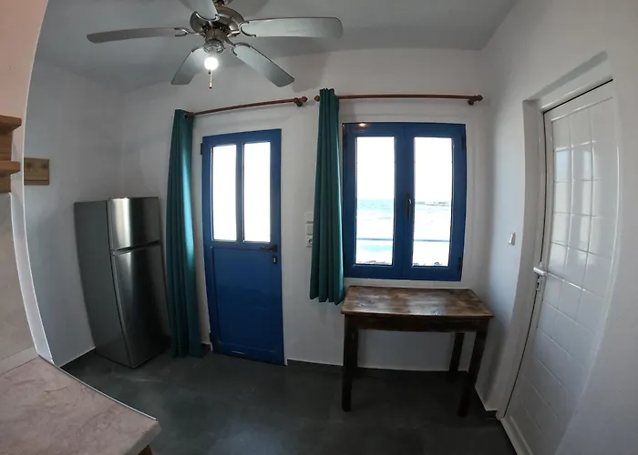 Agias Pelagias Little Beach House