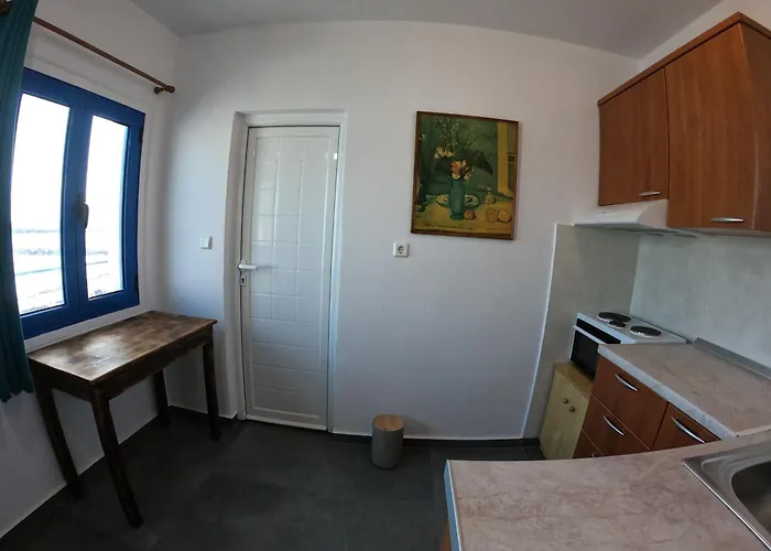 Agias Pelagias Little Beach House